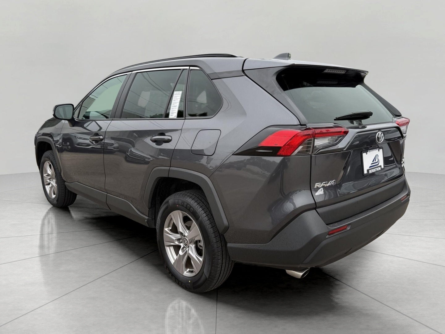 2025 Toyota RAV4 XLE AWD