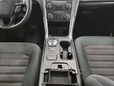 2017 Ford Fusion SE FWD