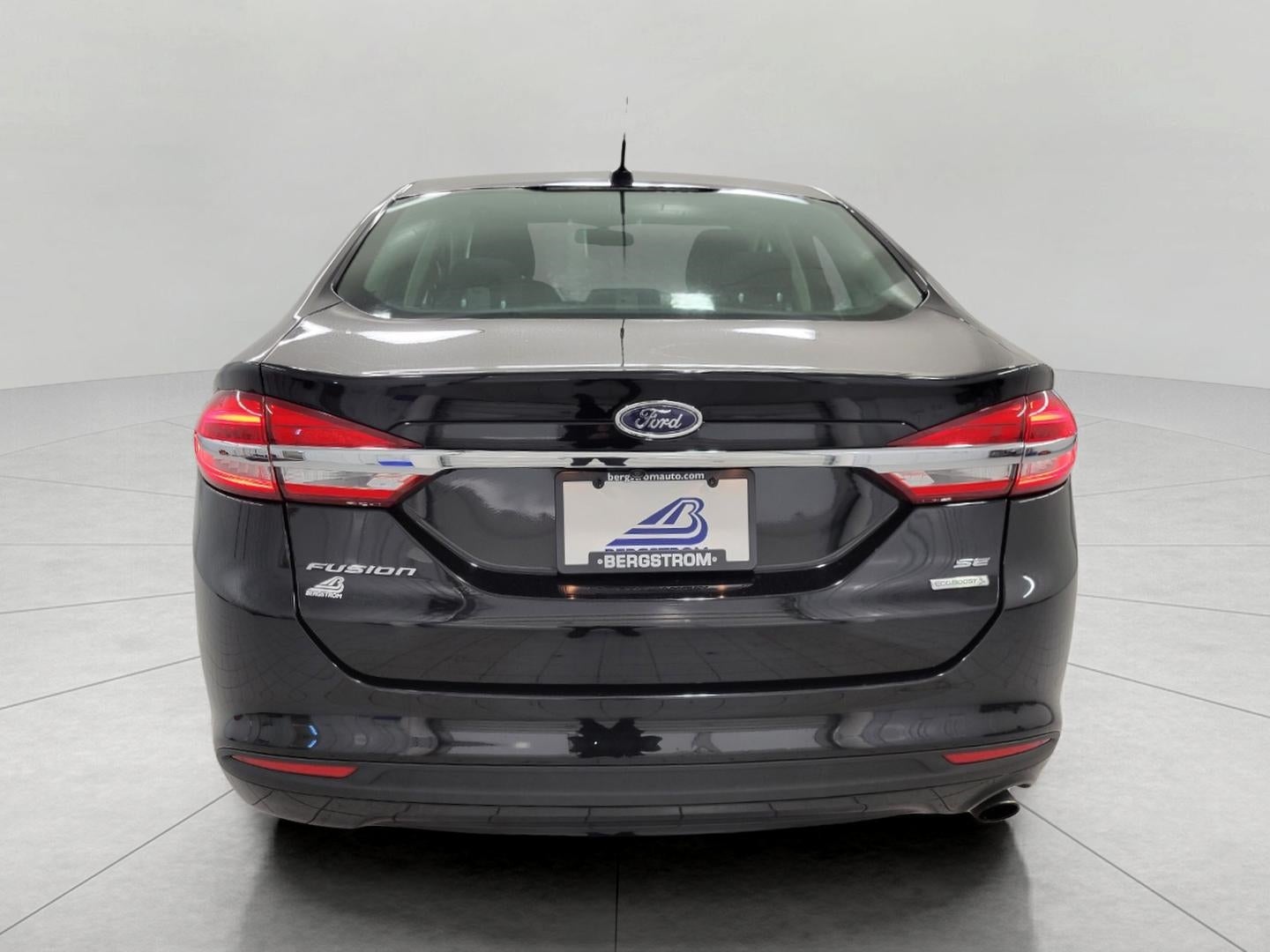 2017 Ford Fusion SE FWD
