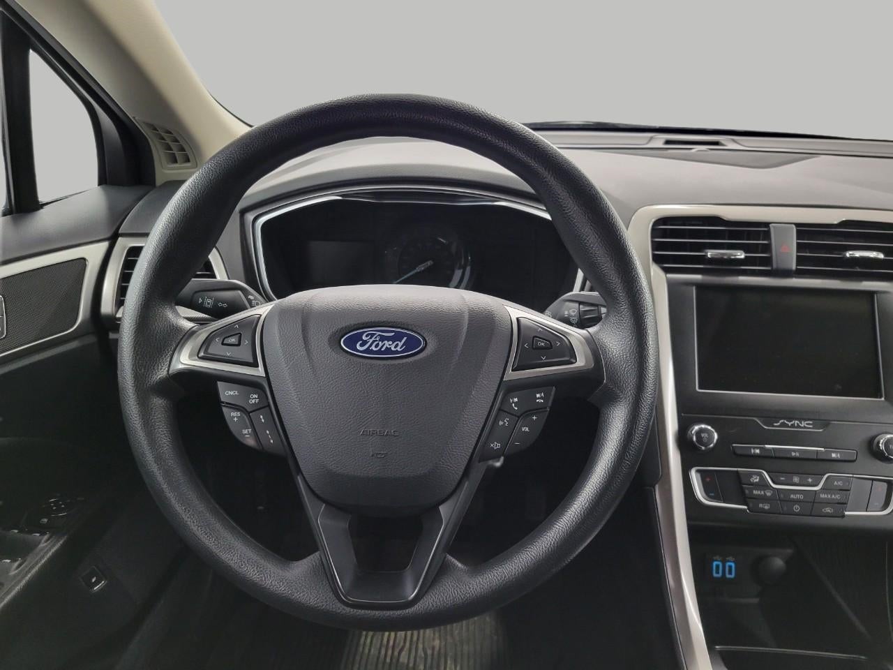 2019 Ford Fusion Hybrid SE FWD ** HYBRID ** NEW TIRES **