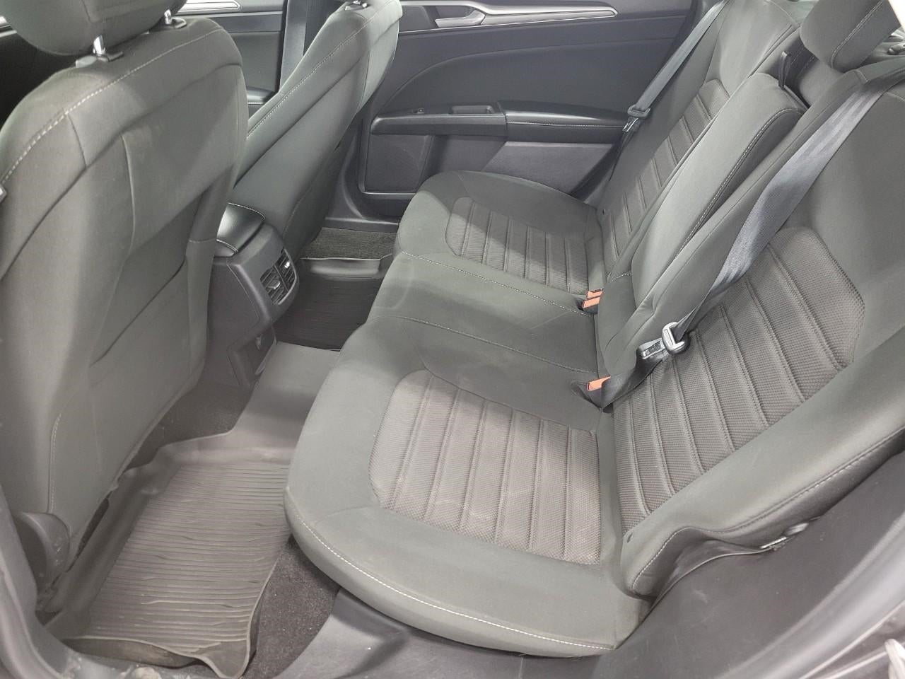 2019 Ford Fusion Hybrid SE FWD ** HYBRID ** NEW TIRES **