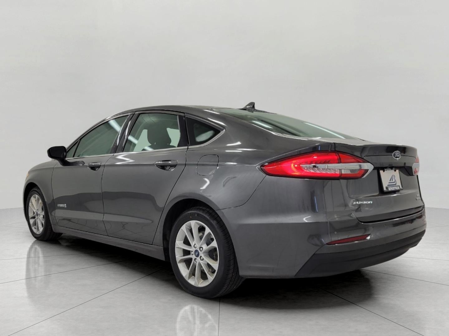 2019 Ford Fusion Hybrid SE FWD ** HYBRID ** NEW TIRES **