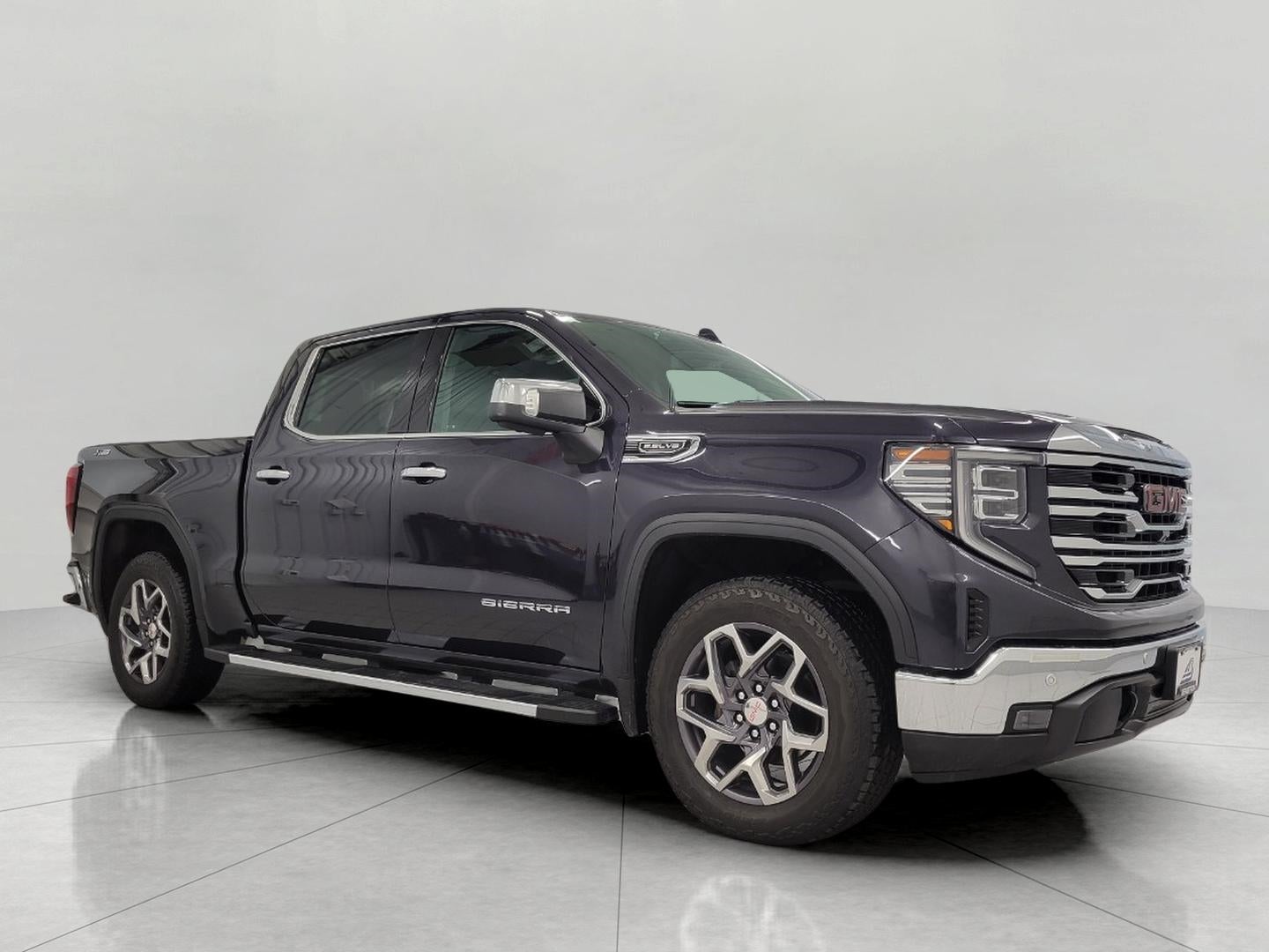 2024 GMC Sierra 1500 4WD Crew Cab 147 SLT