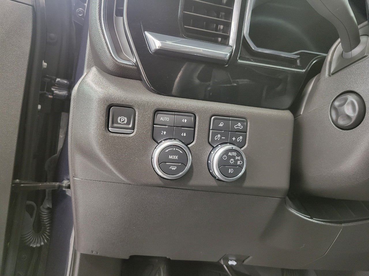 2024 GMC Sierra 1500 4WD Crew Cab 147 SLT