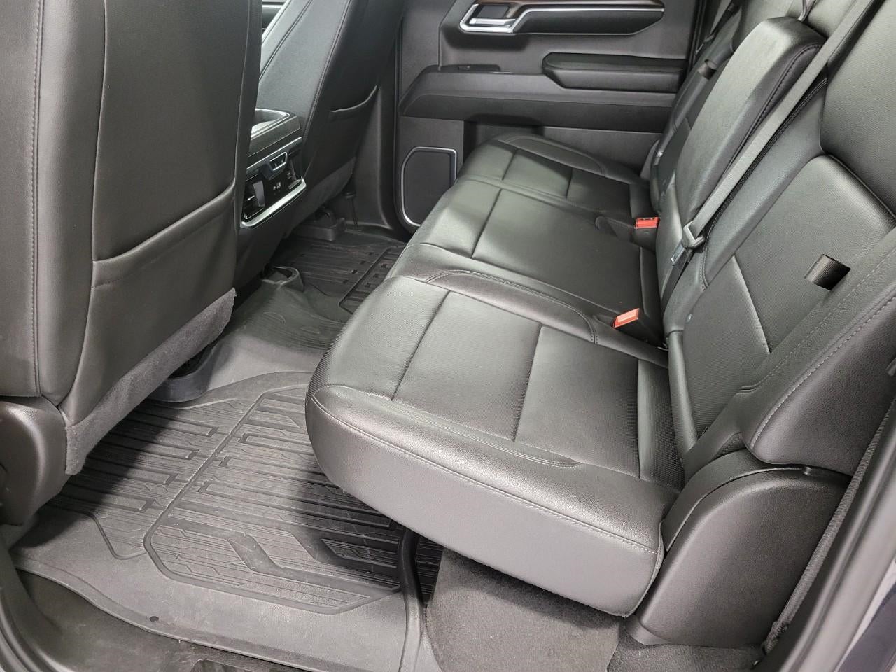 2024 GMC Sierra 1500 4WD Crew Cab 147 SLT