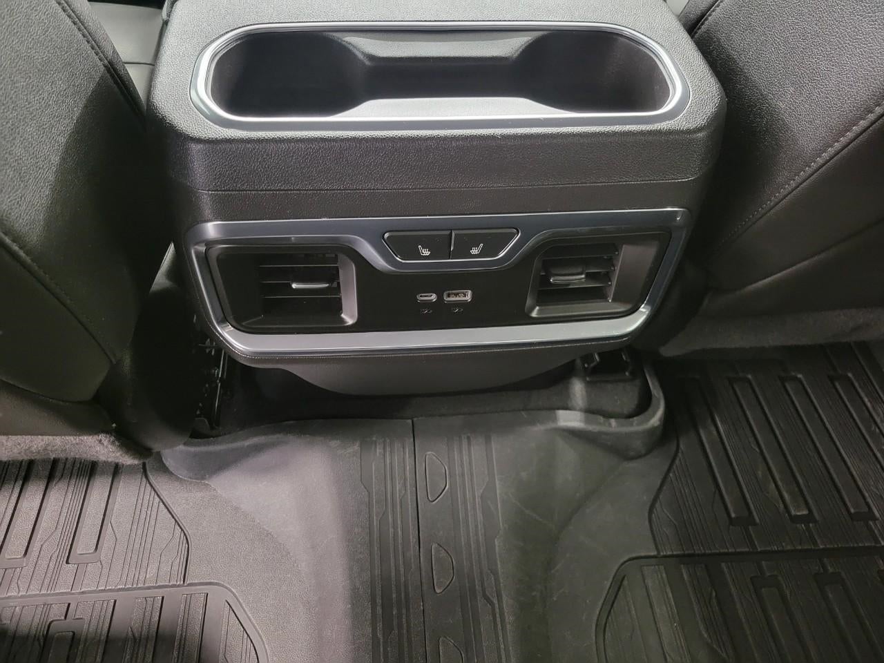 2024 GMC Sierra 1500 4WD Crew Cab 147 SLT