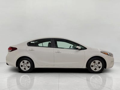 2017 Kia Forte LX Auto