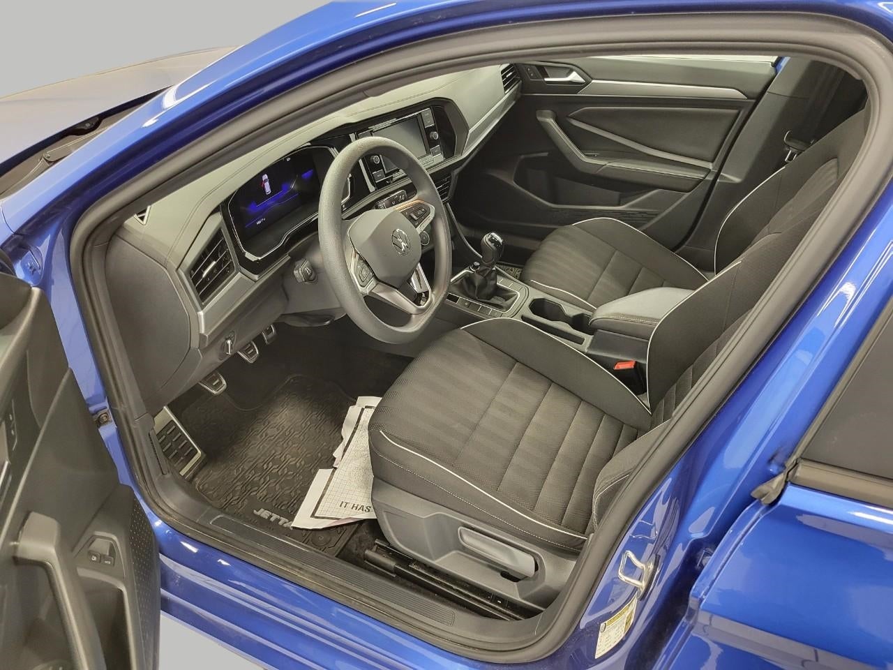 2023 Volkswagen Jetta Sport Manual