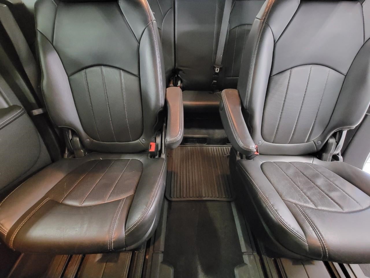 2017 Buick Enclave AWD 4DR PREMIUM ** DUAL SUNROOF ** DVD ** HEATED STEERING WHEEL **