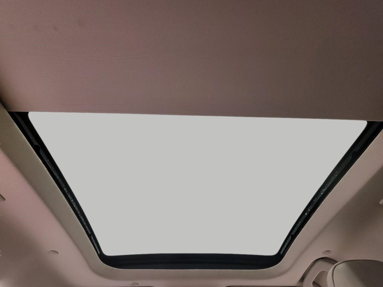 2023 Lincoln Corsair RESERVE AWD ** PANORAMIC SUNROOF ** HEATED STEERING WHEEL ** 360 DEGREE CAMERA **