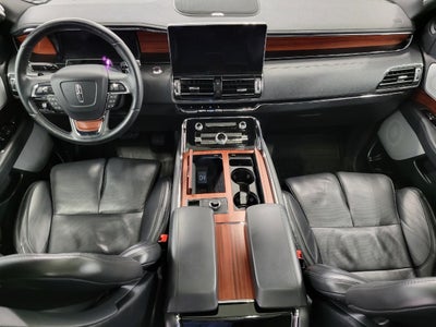 2024 Lincoln Navigator L RESERVE 4X4 ** LUXERY PACKAGE ** MONOCHROMATIC PACKAGE ** PANROAMIC SUNROOF **