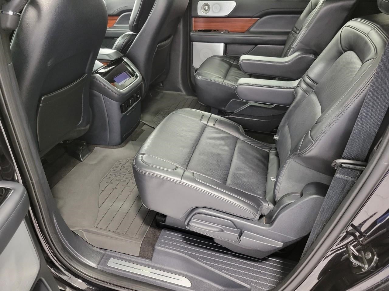 2024 Lincoln Navigator L RESERVE 4X4 ** LUXERY PACKAGE ** MONOCHROMATIC PACKAGE ** PANROAMIC SUNROOF **