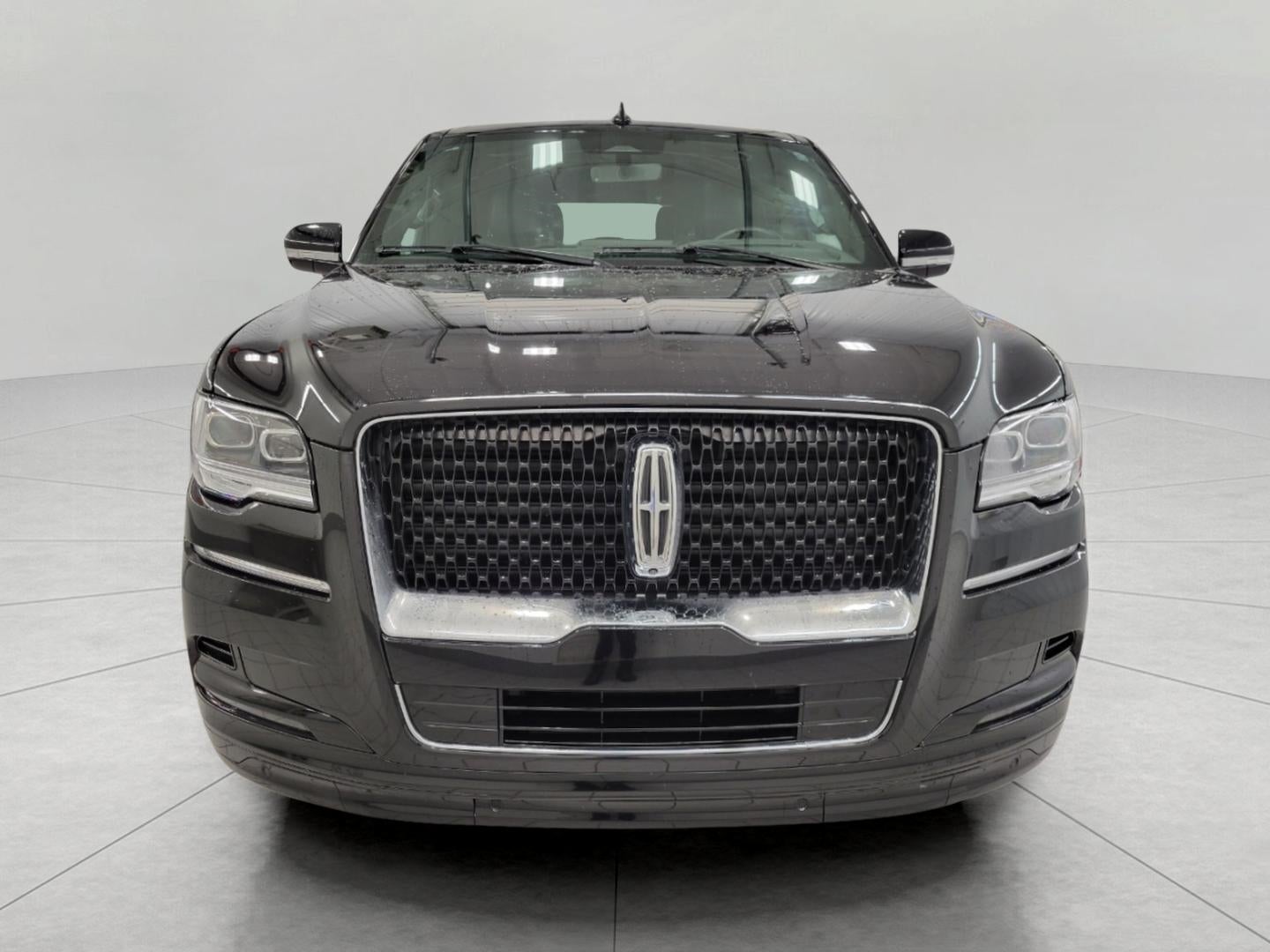 2024 Lincoln Navigator L RESERVE 4X4 ** LUXERY PACKAGE ** MONOCHROMATIC PACKAGE ** PANROAMIC SUNROOF **