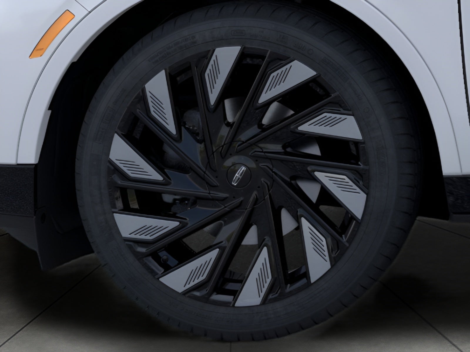 2026 Lincoln Nautilus Reserve AWD