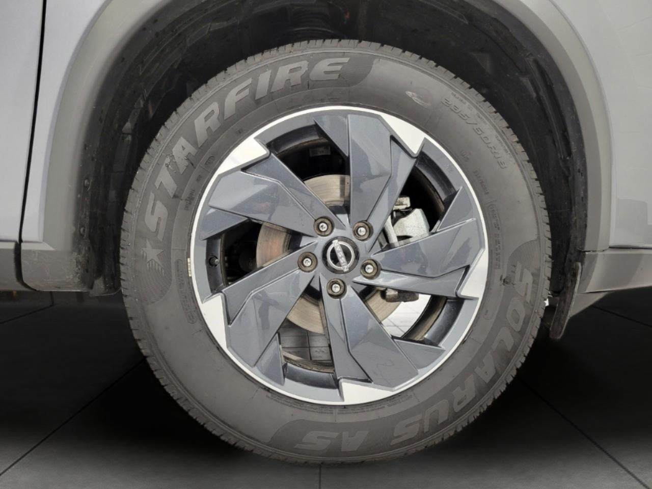 2025 Nissan Rogue AWD SV