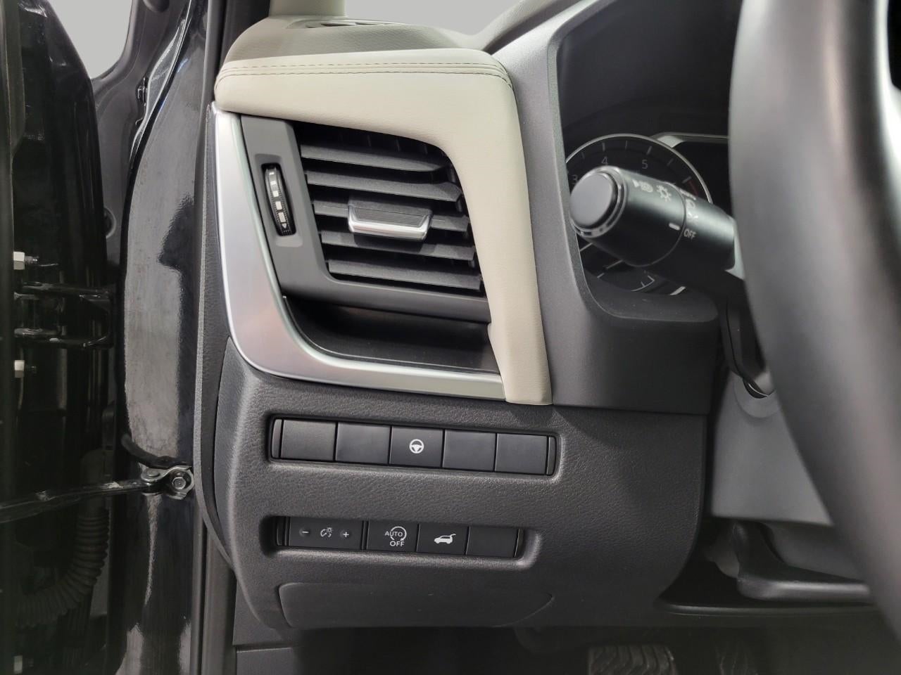 2025 Nissan Rogue AWD SV