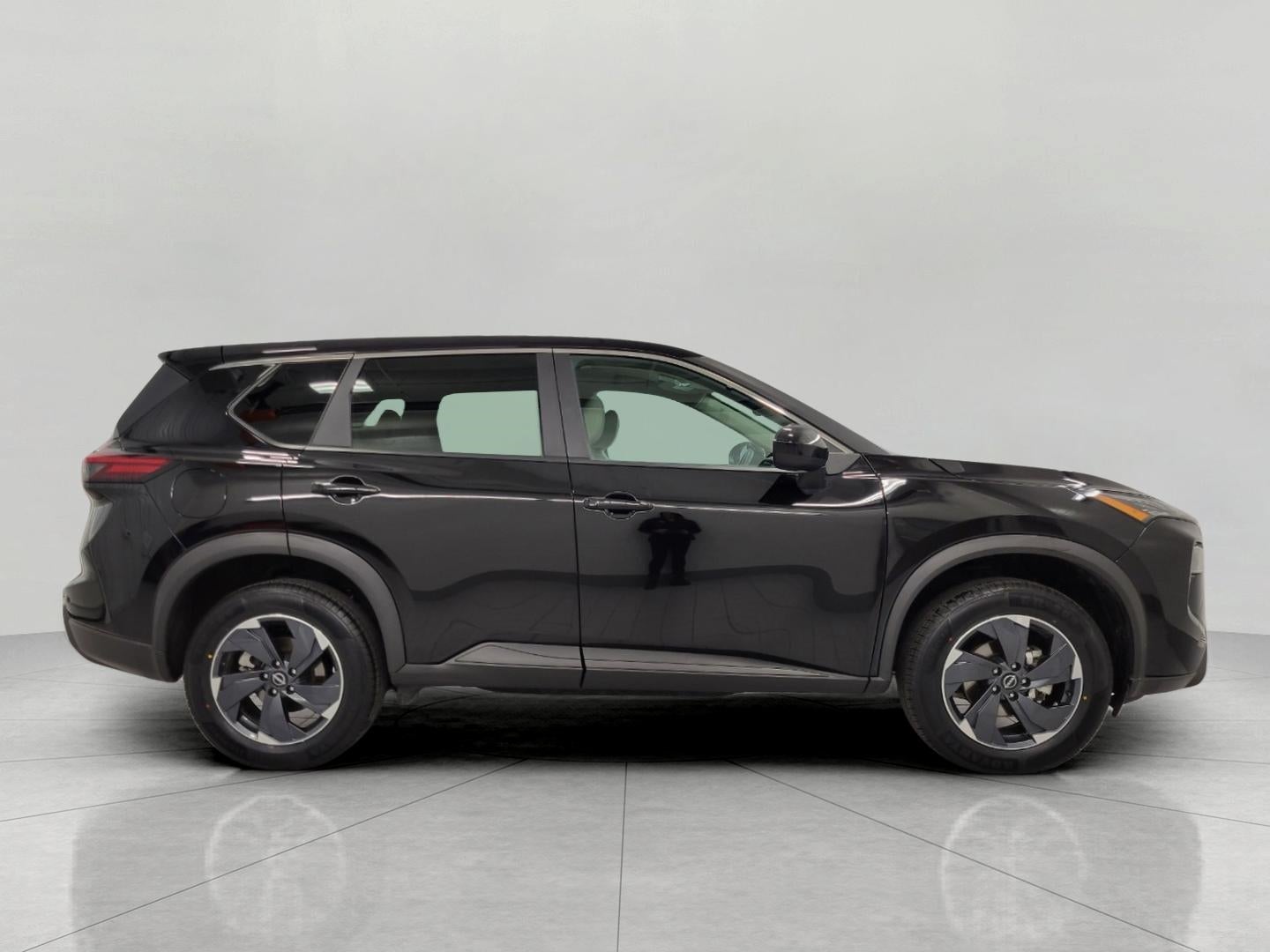 2025 Nissan Rogue AWD SV
