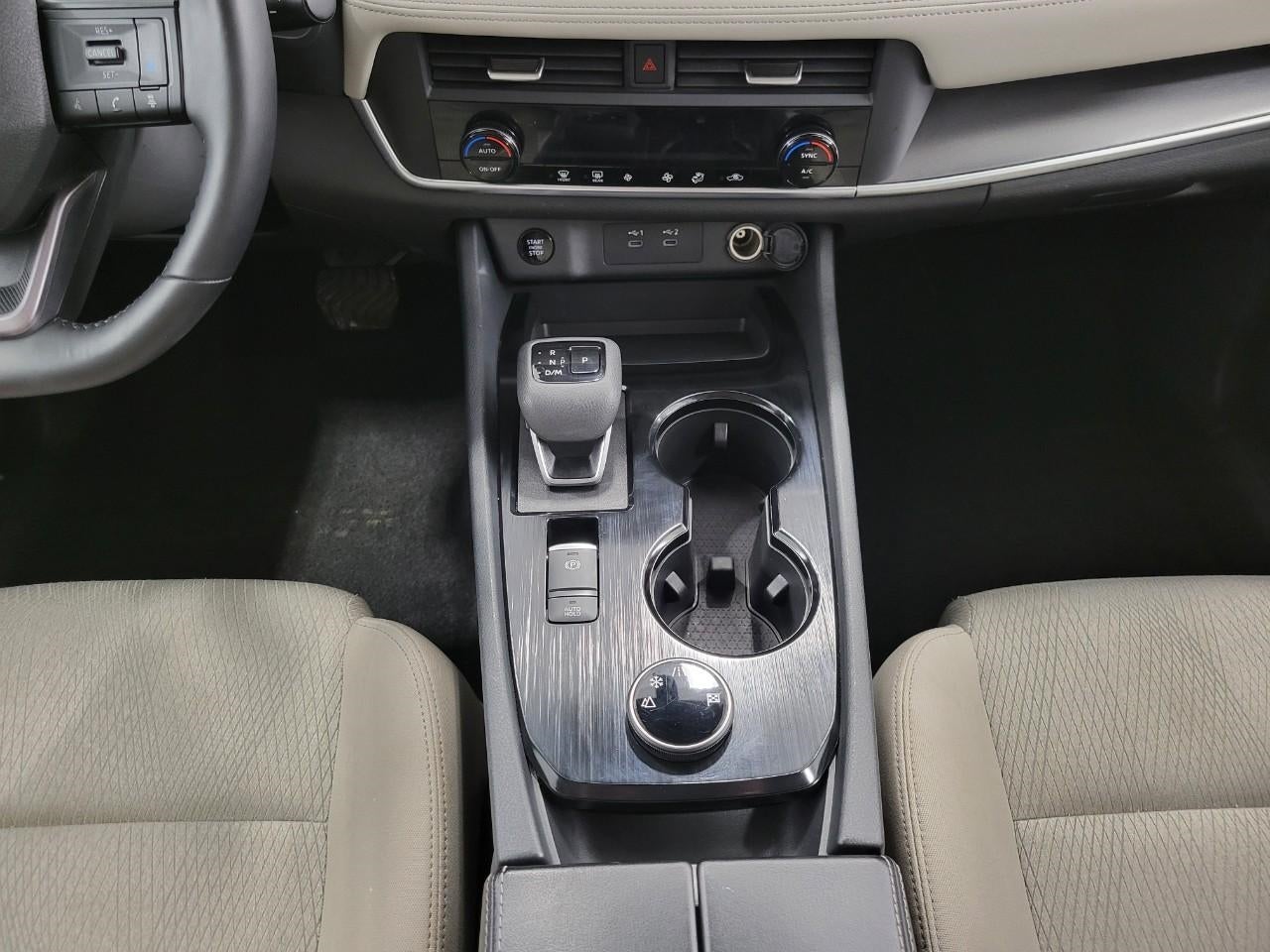 2025 Nissan Rogue AWD SV