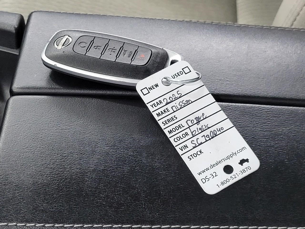 2025 Nissan Rogue AWD SV