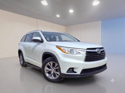 2014 Toyota Highlander AWD 4dr V6 XLE