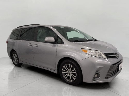 2018 Toyota Sienna XLE FWD 8-Passenger