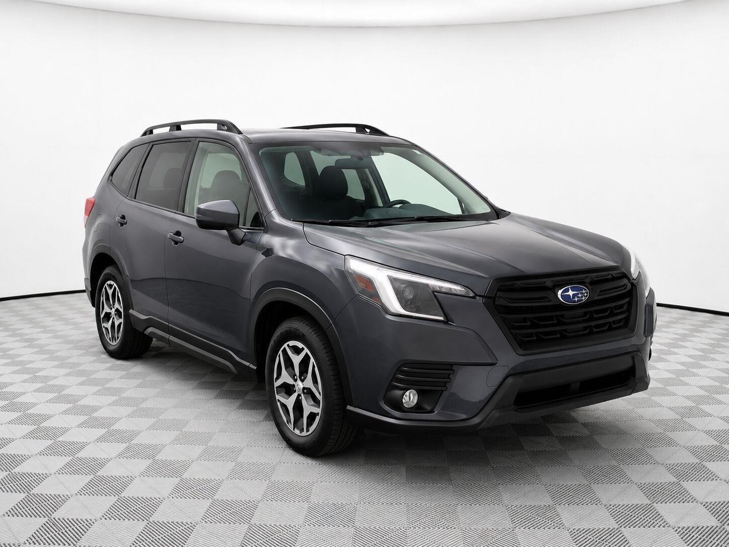 2023 Subaru Forester Premium CVT