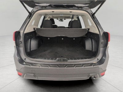 2023 Subaru Forester Premium CVT