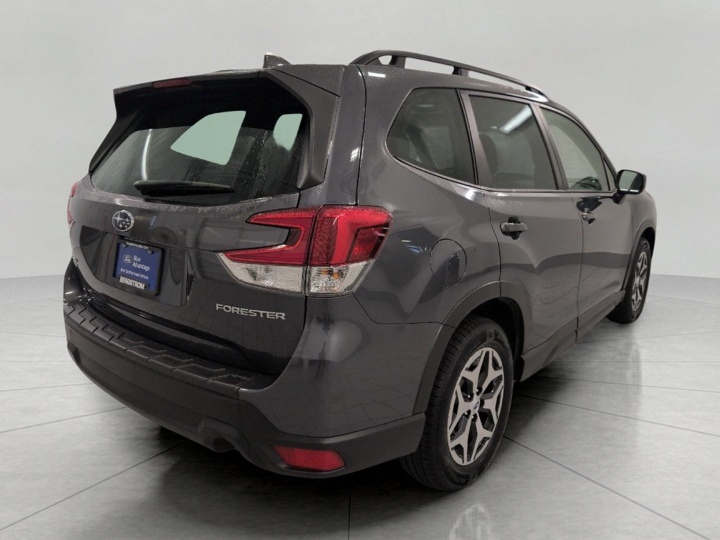2023 Subaru Forester Premium CVT
