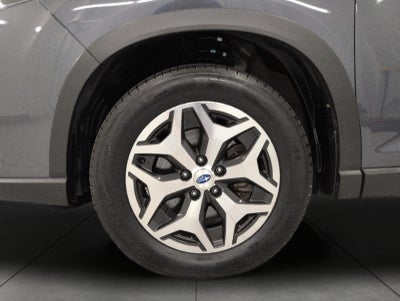 2023 Subaru Forester Premium CVT