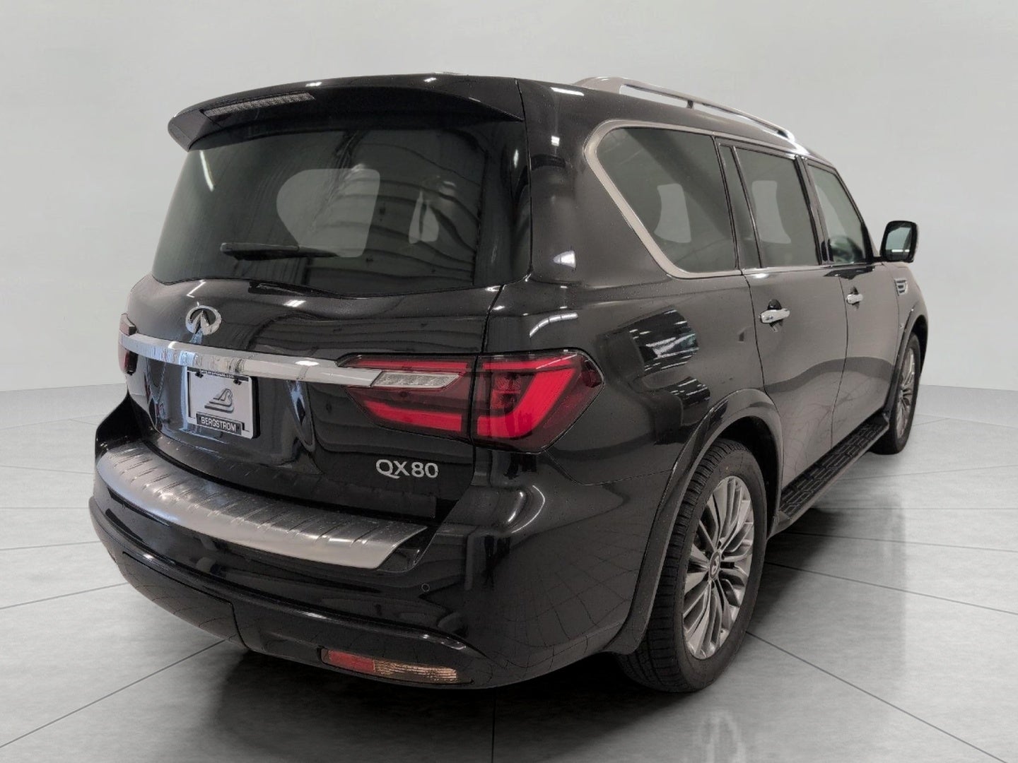 2019 INFINITI QX80 LUXE AWD