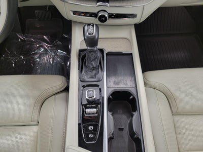 2021 Volvo XC60 T5 AWD INSCRIPTION ** CLIMATE PACKAGE ** ADVANCED PACKAGE ** PARK ASSIST PILOT **