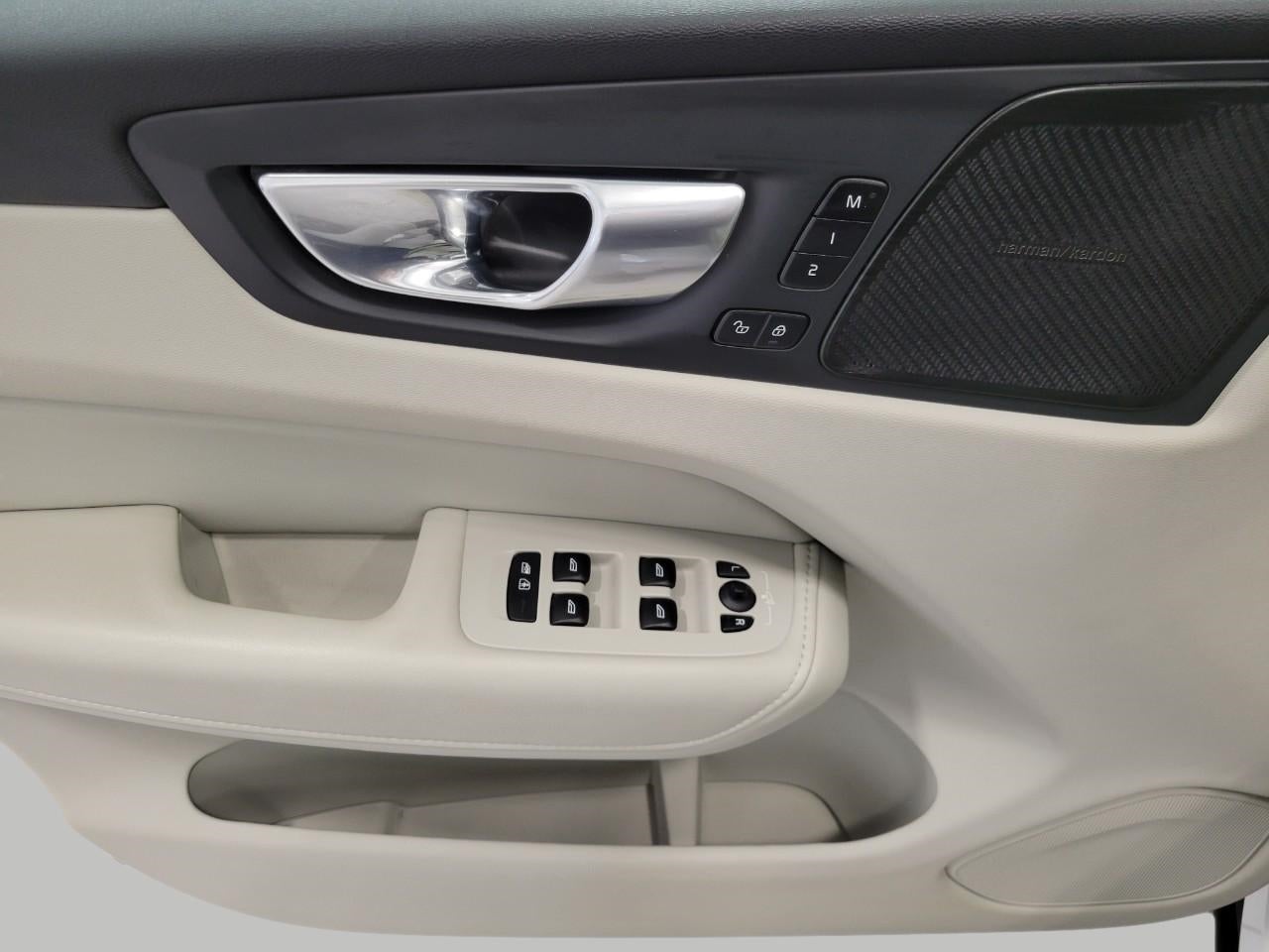 2021 Volvo XC60 T5 AWD INSCRIPTION ** CLIMATE PACKAGE ** ADVANCED PACKAGE ** PARK ASSIST PILOT **