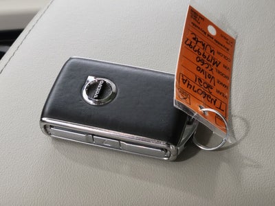 2021 Volvo XC60 T5 AWD INSCRIPTION ** CLIMATE PACKAGE ** ADVANCED PACKAGE ** PARK ASSIST PILOT **