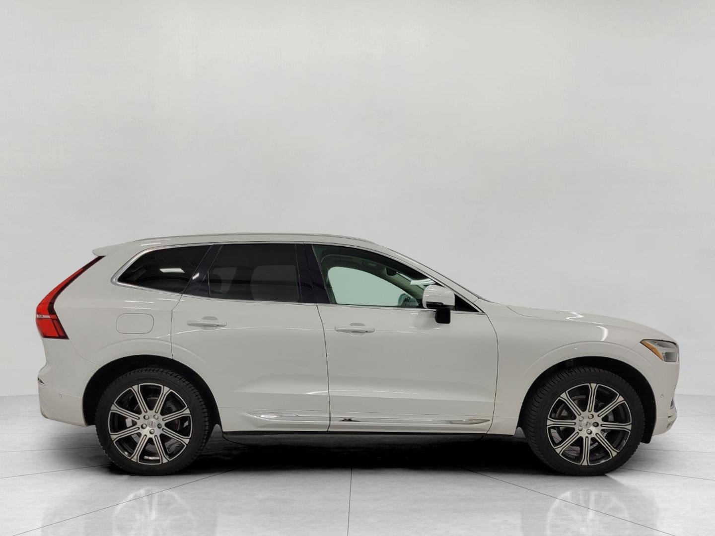2021 Volvo XC60 T5 AWD INSCRIPTION ** CLIMATE PACKAGE ** ADVANCED PACKAGE ** PARK ASSIST PILOT **